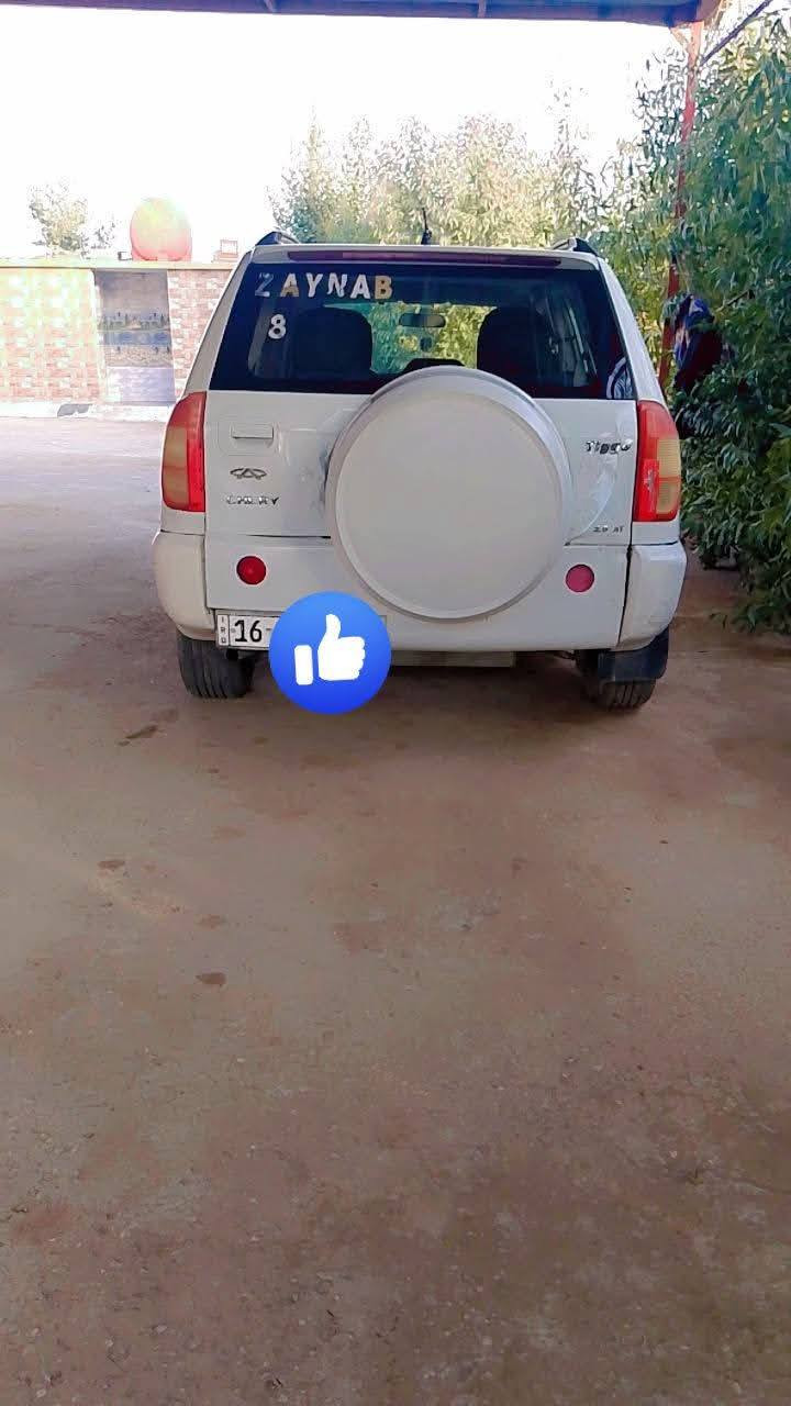 السلام عليكم للبيع تيكو 2012 رقم قادسيه انكليزي الجديد سياره جاهزه مابيه اي نقص كير مكينه صدر أمامي خلفي تخم تاير تبريد ثلج تدفئه  كير ميكانيك مكينه ٢٠٠٠ فتحه كهرباء كشنات جلد بلاد داخل نظيف جدا  سياره كلش نظيفه وباقي المواصفات معروفه بلتيكو مكان السياره
واسط الزبيدية موبايل ‏‪***********‬‏
 السعر 45 وبيه مجال حك الجيه تحويل ثاني يوم
