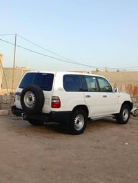 مونيكه سلك • موديل 99 • النجف