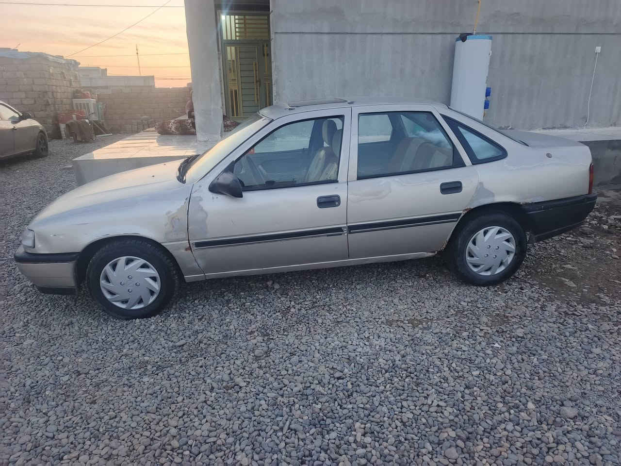 اوبل فكتره حجم 20محرك بيه بدايه موديل 1992صلاح الدين دولي سنويه 2030شرط التحويل ول وكاله السعر 37وبيه مجال ***********
