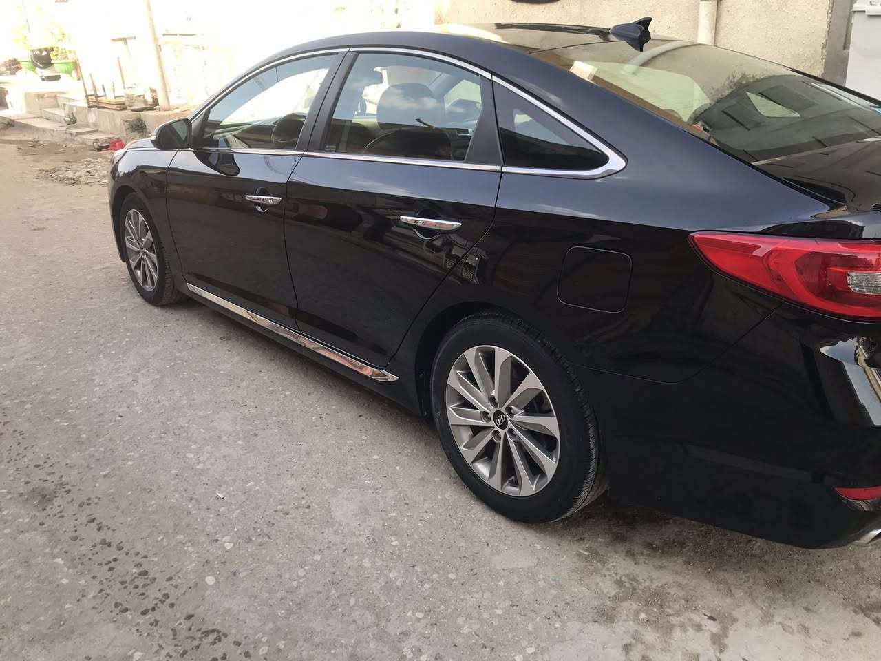 سوناته وار امريكي موديل 2015 سبورت لمتدد رقم بابل انكليزي بسمي بيها صبغ قطعتين جاملغ وبنيد بدون ضرر داخل ليبل  ماشيه 94m جاهزه مكينه كير حداديه تبريد تخم تاير مابيه نقص السعر 117 وبيها مجال وصور الحادث بل المنشور ***********
