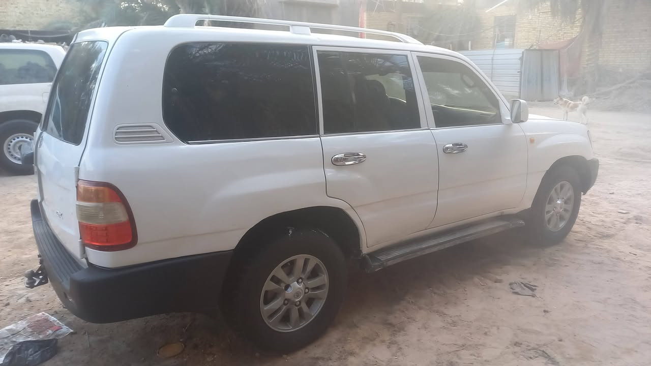 للبيع مونيكا مزاد تبريد حداديه 
مصبوغه عام سعر 77مزاد الحله 
موديل2004 كير اوتو ***********
