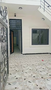 حي بدر • ١٠٠م • قرب الشارع العام