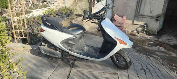 السلام عليكم
فراشه للبيع كامله 
سلف هندر الدراجه خير من الله 
مابيه نقص راس لايت موجود 
دبلات باتري تايرات جدد مكينه مفتوحه تجفيت درجه اولى مكاني نادر مركز 
***********
