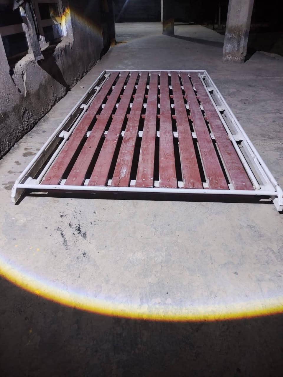 سلام عليكم سيبايه مال نيسان عاليه للبيع نضيفه كلش وذا مراوس مال جنبي عاليه *********** ***********وتساب سعر ١٥٠
