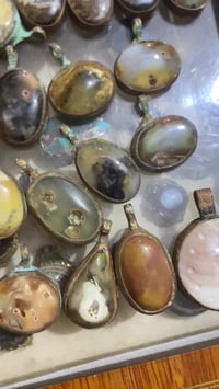 احجار كريمة • تحف روحانية • شغل نحاس