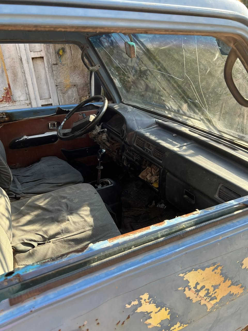 كيا هونداي البيع مكينه وكير بنكو مكفولات كشر شوفت عينك مكان بغداد سبع  قصور سعره 20 ورقه وبيه مجال رقمه دياله الماني***********
