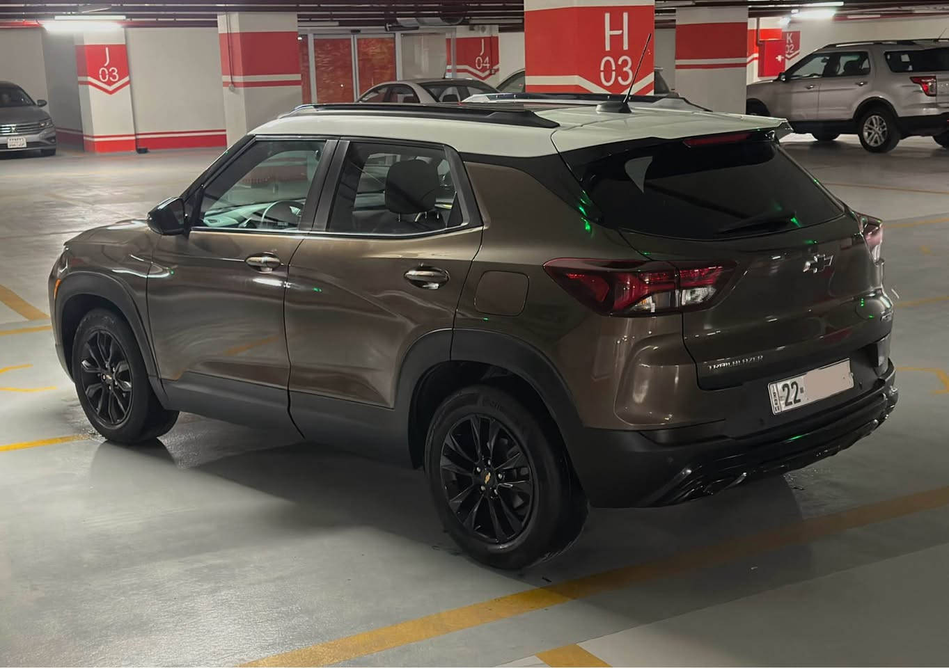 🚘 Chevrolet Trailblazer ACTIV 2022
🤍 سەقف سپی (Two-Tone)�⚙️ 1.3L Turbo (3 پستن)�📍 42,000 KM ڕۆیشتووە
✨ فوول مواسەفات
✔️ پانۆراما�✔️ شاشەی گەورە�✔️ Apple CarPlay & Android Auto�✔️ گوشین و سوکانی هیتەر�✔️ ڕادار (Forward Collision Alert)�✔️ خەتی جادە (Lane Keep Assist)�✔️ Auto Stop / Start�✔️ بریک بەسمە (Electronic Parking Brake)�✔️ سندوقی کارەبایی (Power Tailgate)
🚀 Drive Modes
🔸 ECO�🔸 SPORT�🔸 NORMAL�🔸 SNOW
🔹 4 پارچە و نیو سبۆغە بی داخلی
ئیڕباگ بەس سوکان سیستەمە�🔹 ئۆتۆمبێلەکە زۆر پاک و خاوێنە، ناوەوە و دەرەوە
💵نرخی
96$ وەرەقە و مەجال 
*********** أربيل, العراق
