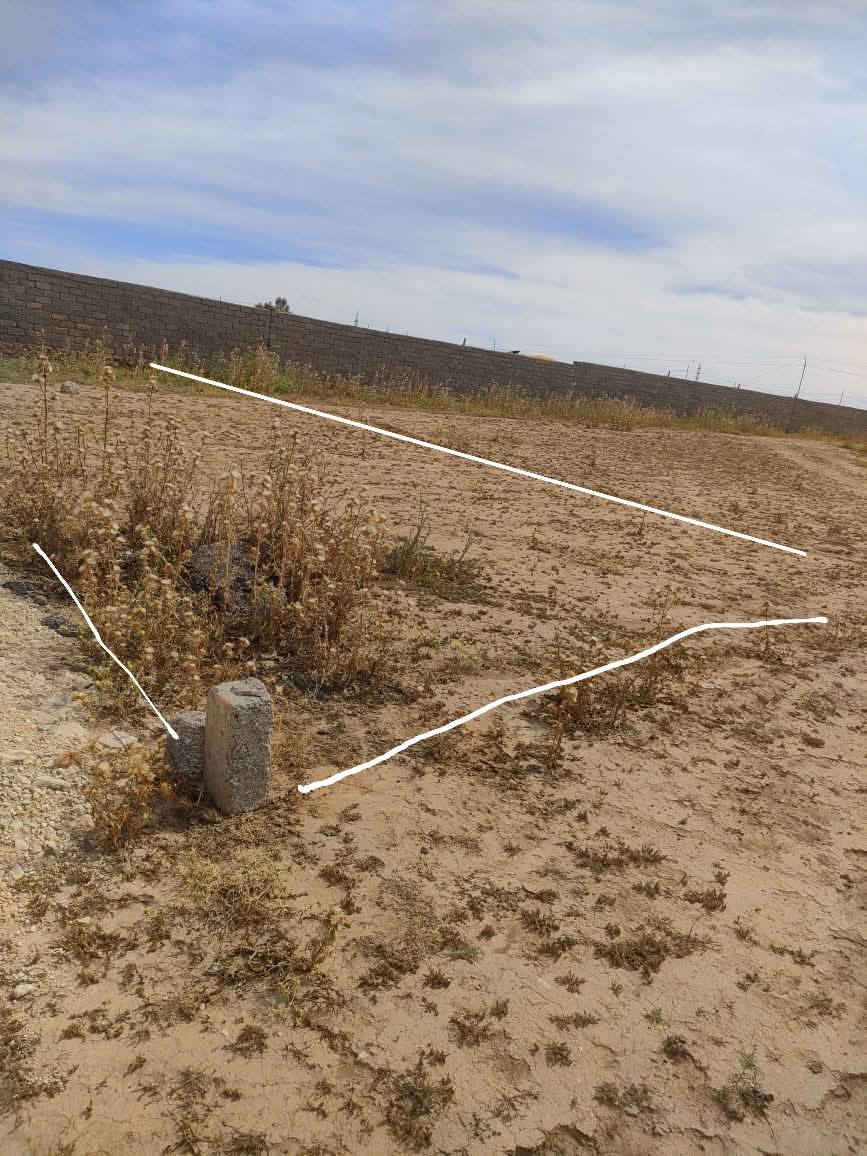 ارض للبيع العبور المدخل الثاني قرب جامع الامام انس بن مالك خلف سيف احمد الفاضل المساحة ١٩٠ متر تبعد عن الخدمات ١٠٠ بيها وصل بلدية للتواصل ***********
