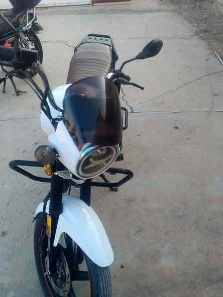 السلام عليكم ماطورين للبيع
الاول دايوان A66 حجم كبير موديل ٢٠٢٤ 
شرط محرك ما مفتوح وضع الشركه 
مكفول من اي عيب وشرط 
السعر مليون و250 وبي مجال 

الثاني ساڤان 2024 
وضع الشركه 
شرط اي عيب مابي 
السعر ٦٨٠ 
للاستفسار اتصل 
📞***********
