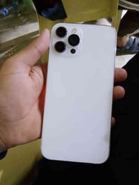 ايفون 12للبيع جهاز ما مفتوح خلاص فقط مرفوعه بطاريته عل حاسبه برغي ما م...