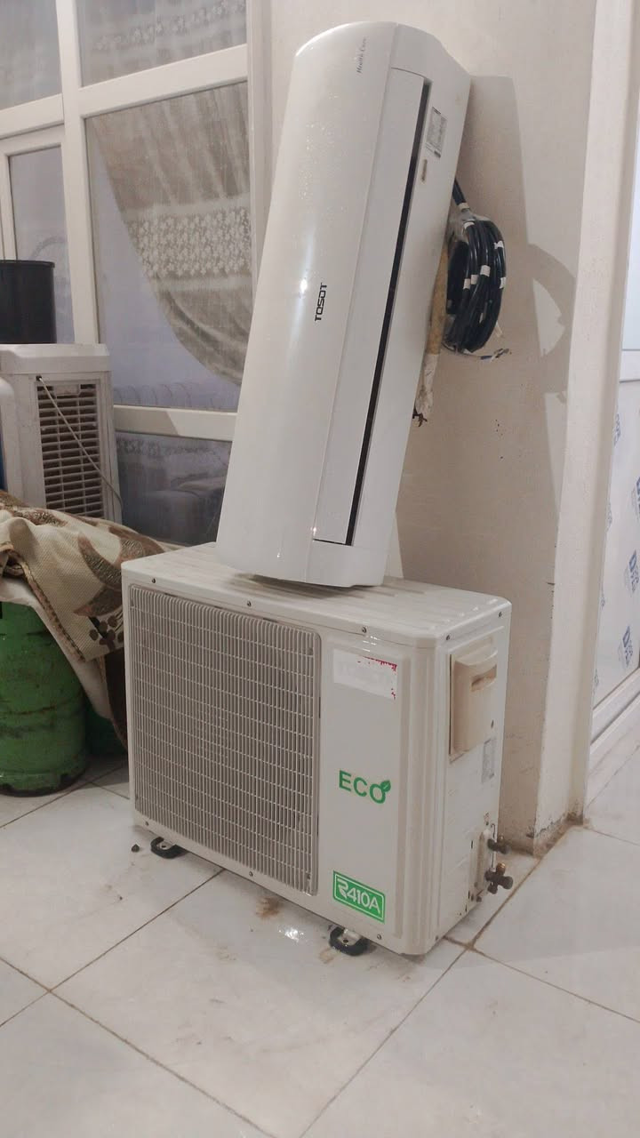 سبلیت توسوت دووتەن(طنین) کامل کاملە ساردوگەرم غاز 410 ECOماتوڕ بیلادیە کەم بەکارهاتووت لەهەولێرم *********** واتساب تەلەفۆن بۆ خاوەنی بکەن جوابی کۆمێنت نادەمەوە
