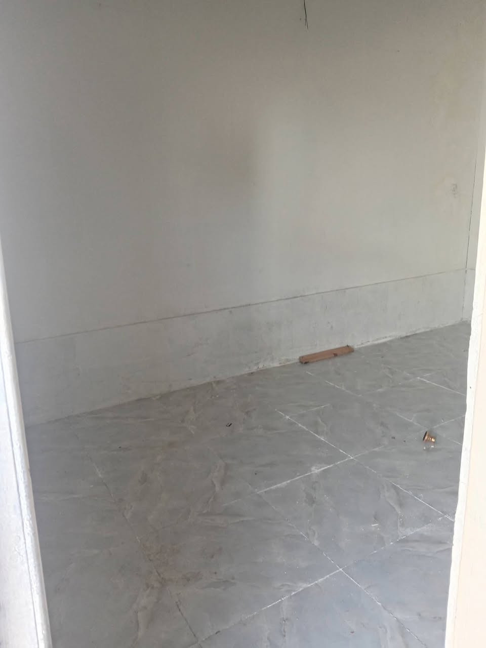 السلام عليكم
#للايجار ٥٠ متر طابقين نظيف استقبال تخاريج مطبخ هذا الطابق الأرضي والطابق الثاني غرفه جبيره وصاله جبيره محجر للدرج موجود
تانكي بي كيزر بي خط مولده بي الارضيه بور سلين جدران سيراميك
ثاني بيت عن الشارع العام
نجف حولي الميلاد قرب وزارة الشباب
الإيجار ٢٠٠
***********
