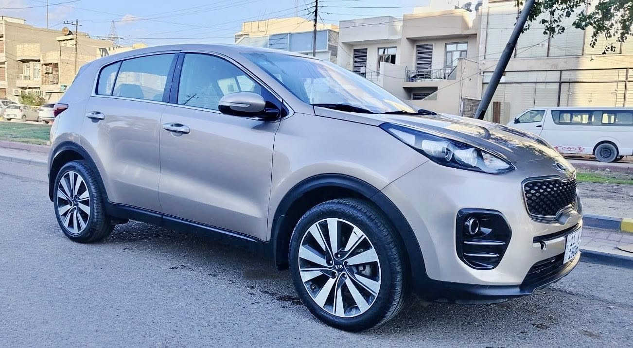 السعر 118 ورقة سبورتج 2017 خليجي 

كيا سبورتج 2017 خليجي شركة الدولية رقم بغداد محرك 2000 دوش  محرك كير كفالة 

تبريد قطعتين 
شاشة 
كامرة خلفية 
مري شفط 
مواصفات الدولية معروفة

ملاحظة
السيارة بيهة تبديل عرقجين مفتوحه من البنط وقبق الجنطة مبدل ومصبوغ السيارة مصبوغه عام 

ماشية 115 الف كيلو 

السعر 118 ورقة

الموقع بغداد حي الخظراء 

‭0770 003 0299‬
