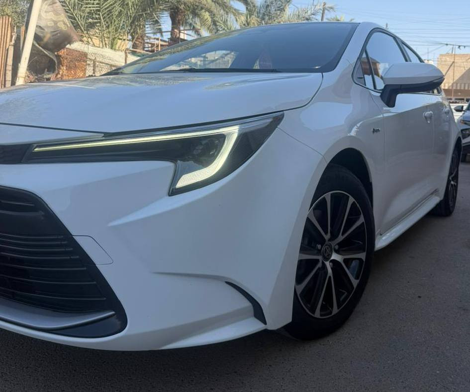 السلام عليكم
بيع او مراوس مع كورلا كروس او فروت لاندر 

كورلا 2025 هايبرد شكل ال (S) رقم بغداد مشروع وطني ابسمي

السياره مكفوله كفاله عامه. من الصبغ والبارد والظربه والتبديل والفتح 

السياره على وضع الشركه جديدا جدا

مواصفاتهه ... تجي فووول 1/1 
كشنات جلد + كهرباء 

مكانهه بغداد

السعر 154

***********
