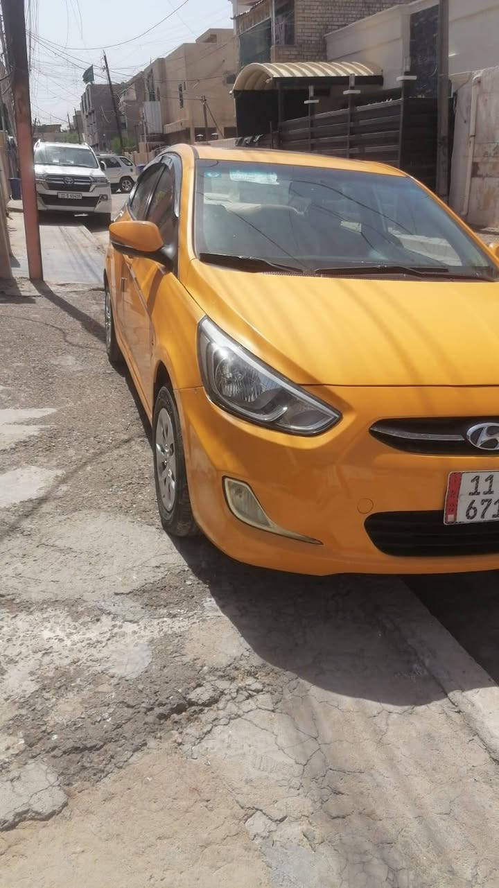 اكسنت خليجي ٢٠١٦ بلو سياره جديده سنوية وهزه ورقم كله جديد ماشيه ١٤٠ المكان بغداد الجديدة شارع المسبح السعرر ١٠٥ وبيه مجال والرزق على الله للاستفسار الاتصال على الرقم ***********
