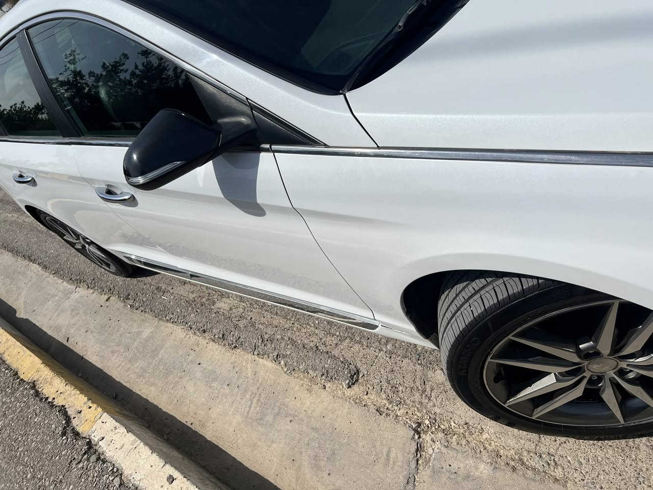 سوناتا أمريكي ٢٠١٧ ، فول ماعدا الفتحة، بيها ضربة امامية ومصلحها على أيدي ، محرك ٢٠٠٠ توربو ، رقم أربيل 
***********
