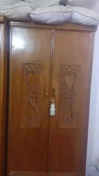 غرفه اخشاب • نضيفة • سنية