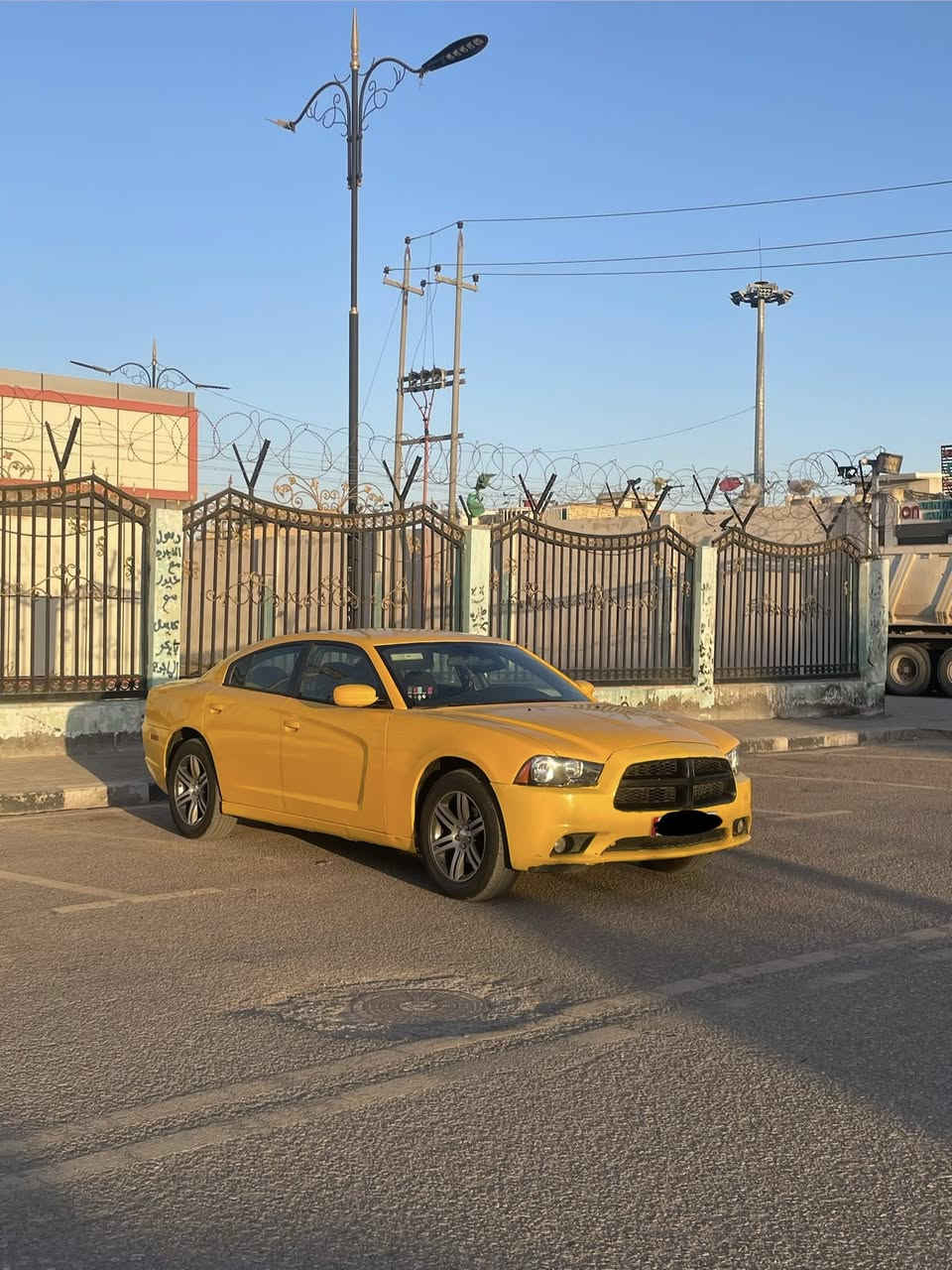 سلام عليكم جارجر 14 اصل للبيع خطها عماره بغداد مصفره هيئه وغرامات حادثها جاملغ وبنيد رقم ذيقار انكليزي بسمي تحويل مباشر  مكانها عماره الاستفسار 
هـ  ***********
