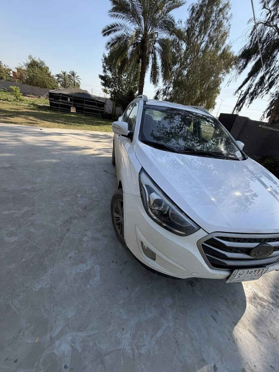 ⸻

🚗 Hyundai Tucson 2015 خليجي للبيع

🔹 الموديل: 2015
🔹 الموقع: بغداد / المدائن
🔹 الحالة: جيدة جداً

📌 التفاصيل:
• صبغ: جاملغ خلفي + جزء بسيط من الباب
• تحويل مباشر
• المكينة: كفالة ✔️
• الكير: كفالة ✔️
• الشاصي: كفالة ✔️
• الدواخل: كفالة ✔️

💰 السعر: 14,200 دولار
📉 قابل للتفاوض (بيه مجال)

📞 للاستفسار: ***********
