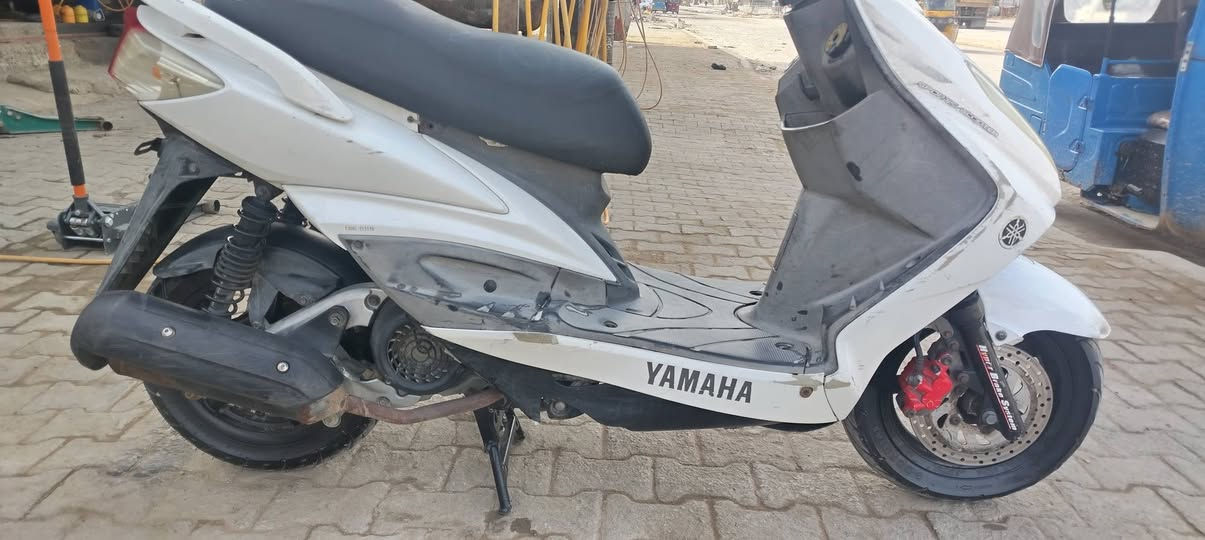 دراجة سكنس فحل كابريتر كوري نضافة كفرات ٨٠٪ مختم بلادي مكينة برغي ممفتوح كهربأئيات كلة شغال سلف هندر السعر ٩٠٠ بيها مجال المكان المحمودية الرقم *********** الرقم ***********
