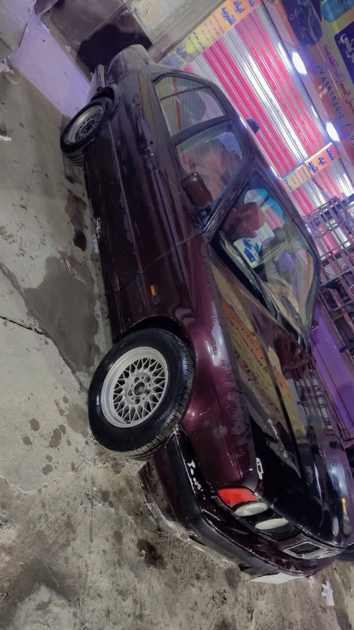 السلام عليكم
BMW525i سياره
موديل ١٩٩٥
كير اوتوماتيك مضبوط
ومحرك فول
تبريد ناقصها غاز
كشنات يحتاجلها دوشمه
والصدر يحتاجله شويه تضبيط
السعر ٥٠ وقابل للتفاوض حك جيتك
مكاني بغداد الدورة (***********)
