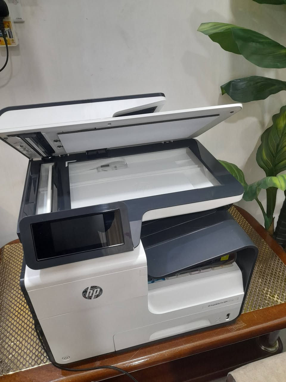 طابعه hp نظيفة جدا تحتوي على جهاز فيدرر تطبع ٥٠ نسخه بالدقيقه مع لابتوب نوع DL


**إذا كنت صاحب هذا الإعلان وتريد حذفه لأي سبب، رجاءا أرسل رسالة إلى الدعم الفني**