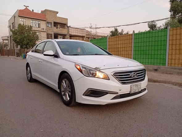 سوناتا للبيع موديل 2017 وارد امريكي حادثة جاملغ خلفي والباب بدون دواخل وبيه صبغ قطعتين اثر تكشير صبغ والباقي مكفولة من شواصي الغود دواخل محرك كير مكفولات تخم تاير صدر كله جديد ماشيه 100 الف محرك 2400 مكان سيارة بغداد الرصافة سعر 105 ورقه رقمي ‭0778 230 9022‬
