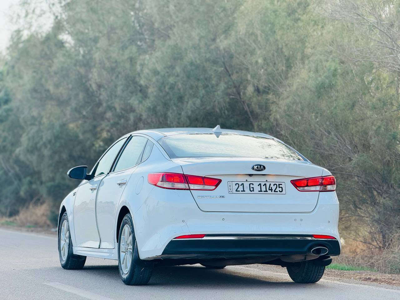 السلام عليكم
كيا اوبتما  وارد أمريكي 🇺🇸 موديل 2018 
رقم سليمانية بسمي السيارة 

انضمه قياده  3

اشاير مري 
مكينه 2400 gdi. ماشية. 133
شاشه كبيرة 
حساس خلفي 
تحكم سترين

عنوان بغداد جسر ديالى جديد /.      ***********
