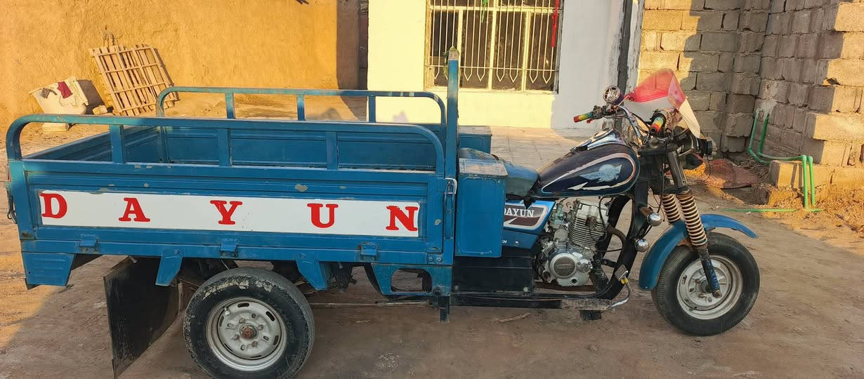 سلام عليكم ورحمة وبركاته  ستوته البيع مديل 2016اوراق  
 نضيفه محرك  ما مفتوح   تيرات نص او نص كهربايات كله شغاله ضفيره جديده   واسط قضاء الحي.     السعر مليون 450او بيه مجال   قرب  الامام العكار  عليه السلام   ***********.   تواصل واتساب
