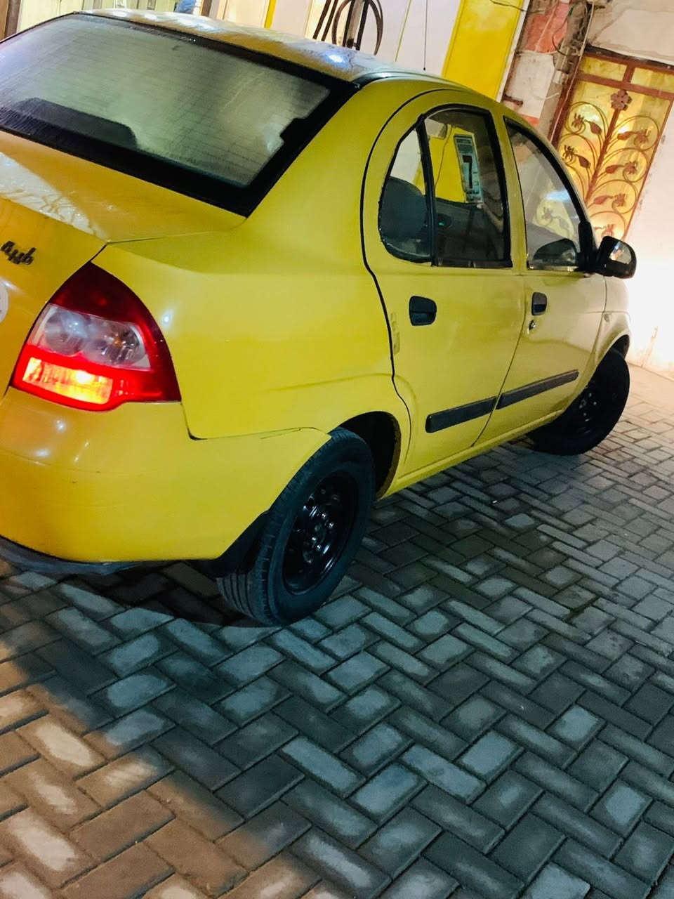 سلام عليكم سياره طيبه 2015 منضومه تبريد مبدل جديد حديد حلو سياره كاعده شاشه كامره بيهة سعر $33 ورقه بغداد حي العمل مقابيل مسبح الرافدين ***********
