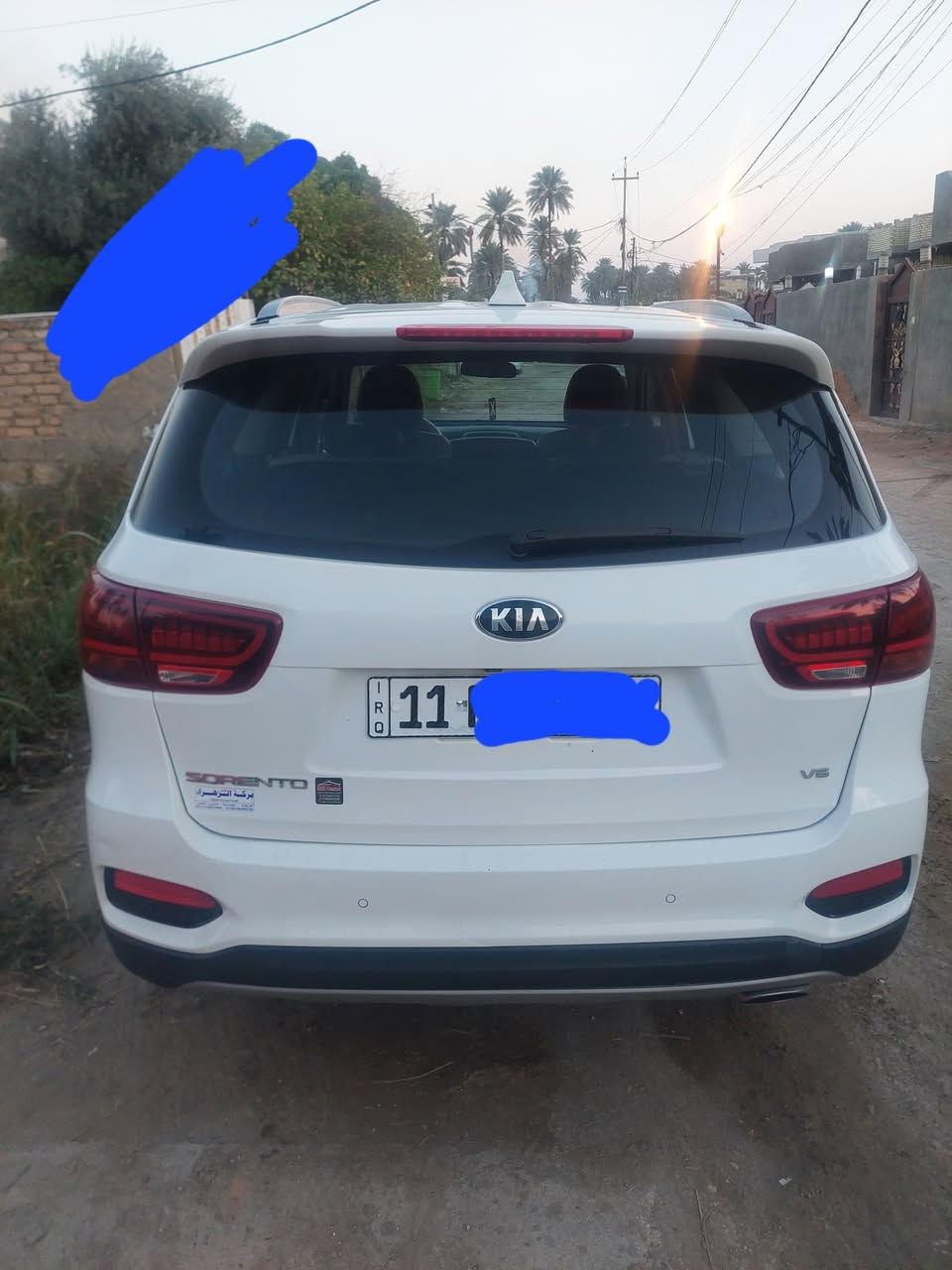 السلام عليكم للبيع سورنتو موديل ٢٠٢٠
ماشيه ١٠٥ بصمه كشنات كهربائي حساسات أمامي وخلفي تحكم ستيرن جنطه كهربائي ٧راكب ٦سلندر رقم بغداد مشروع وطني كامره خلفيه وبعد مواصفات بيه ماعدا البانوراما فقط 
للاتصال ***********
