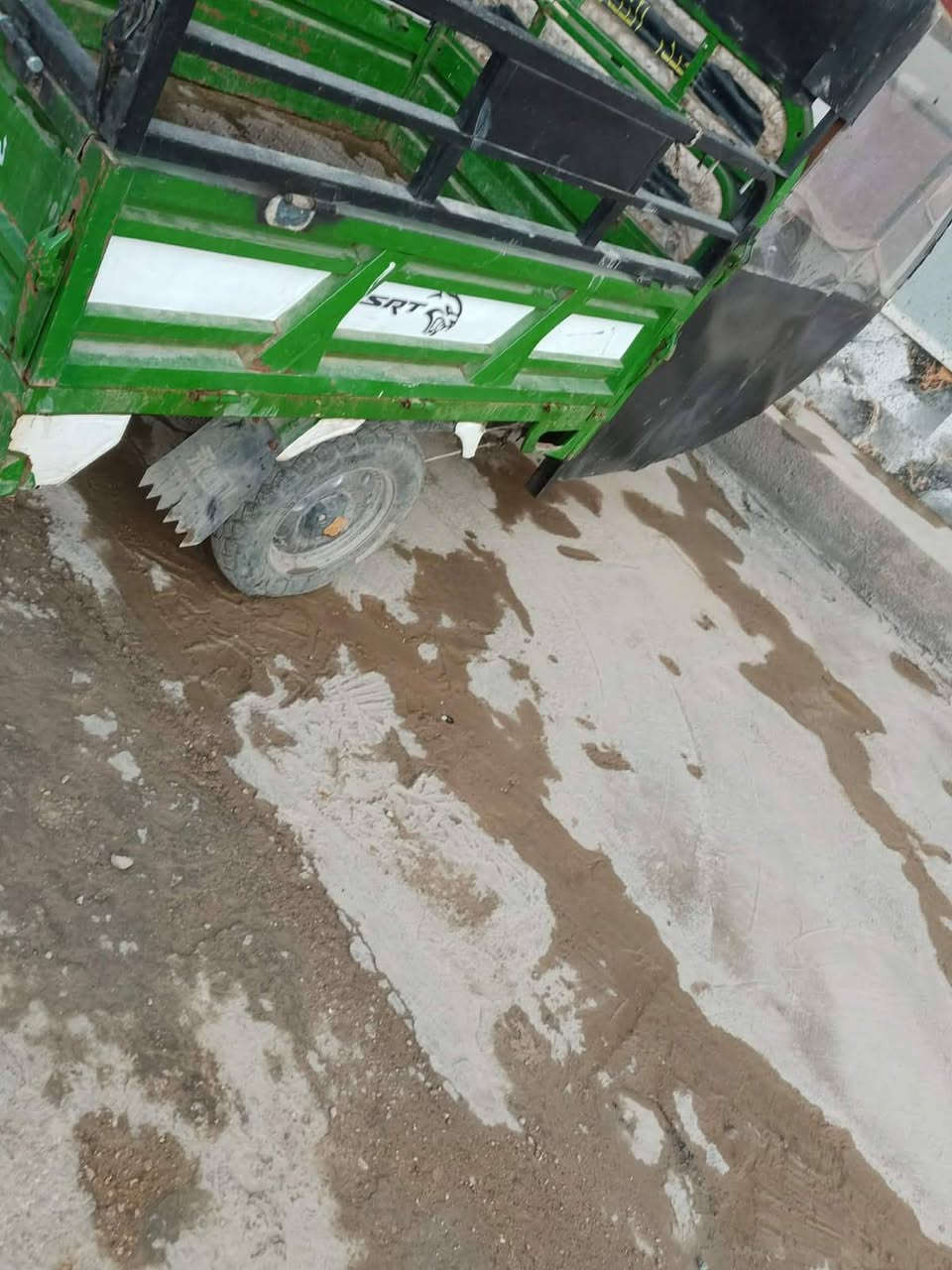 السلام عليكم ستوته شحن للبيع السعر مليون وربع وبيها مجال ***********
