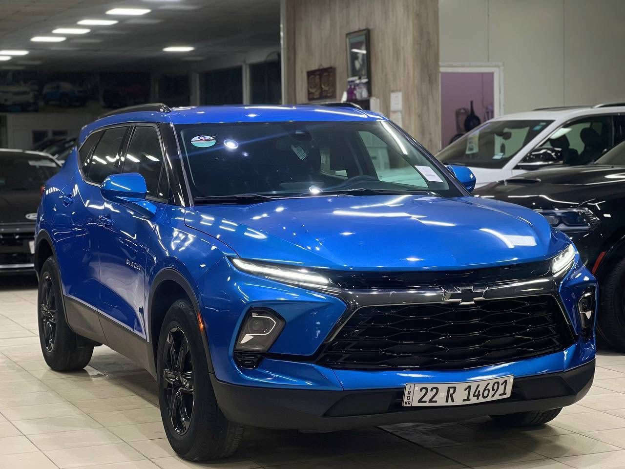 سلام عليكم
بلايزر موديل 24 

رقم اربيل

ماشيه 21 الف 

مواصفات معروفه Lt2

بدون حادث السياره سرقه بنيد وجاملغات

للاستفسار على هذا الرقم

***********
