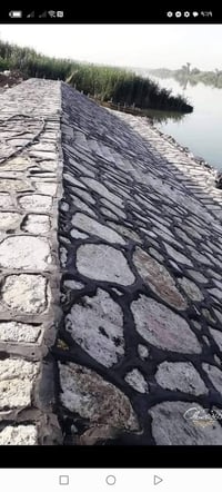 لبناء الحجر كرسته وعمل بيوت واسيجه واساس ونافورات وتغليف  وبسعر مناسب ...