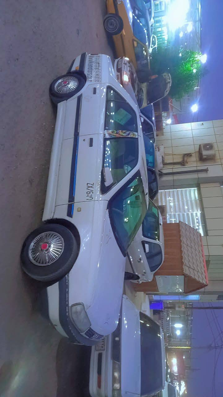 السلام عليكم بيجو 405 للبيع موديل 2009 رقم بابل مكانها نجف حي الميلاد سياره مكينه حدايه وتايرات ودشمه كله جديد سعره 28 والرقم 
***********
