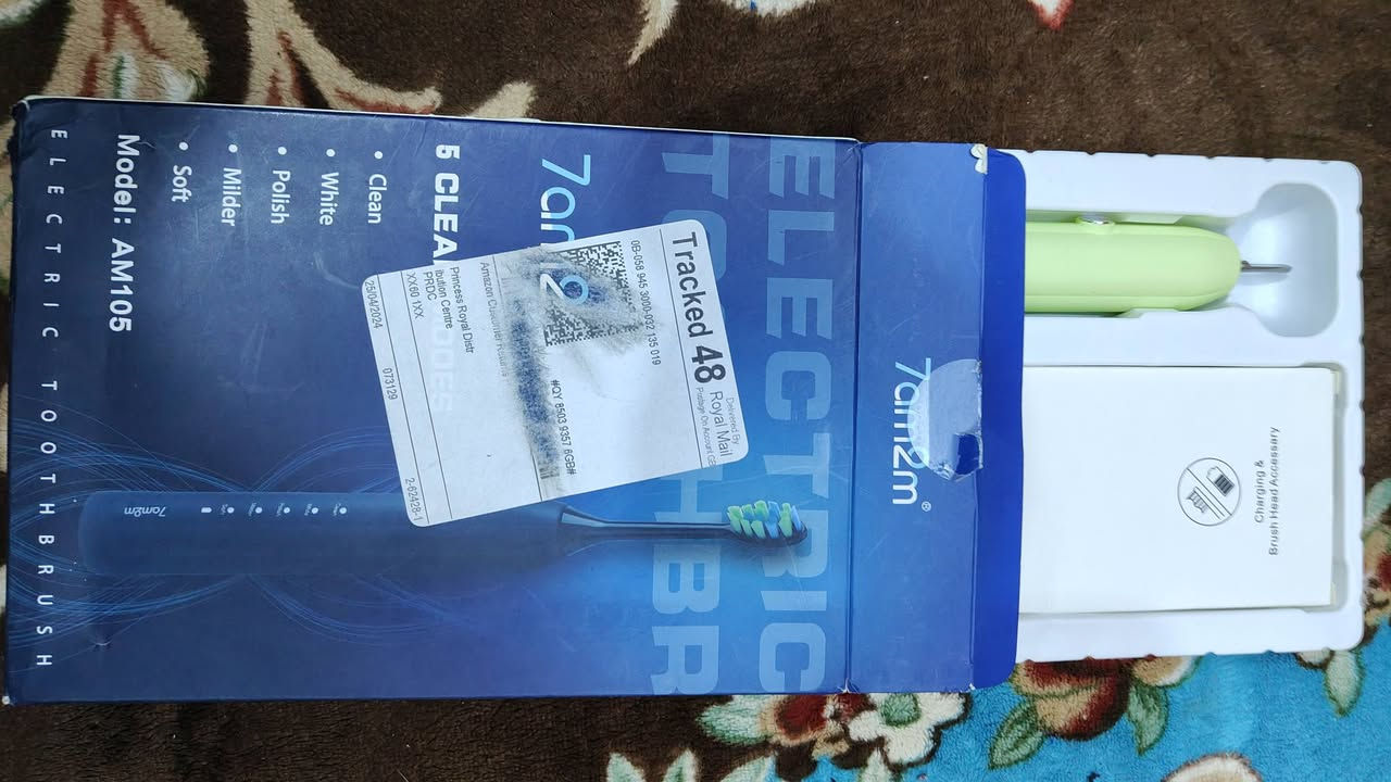 سلام عليكم أغراض مستعمله صوبه كيرونه مكنسه كهربائية عدد 2 دوشك مميز نضيف 180/200 ارتفاع 20 سم فرشة اسنان جديده مجففة فواكه رقم موبايل ***********
