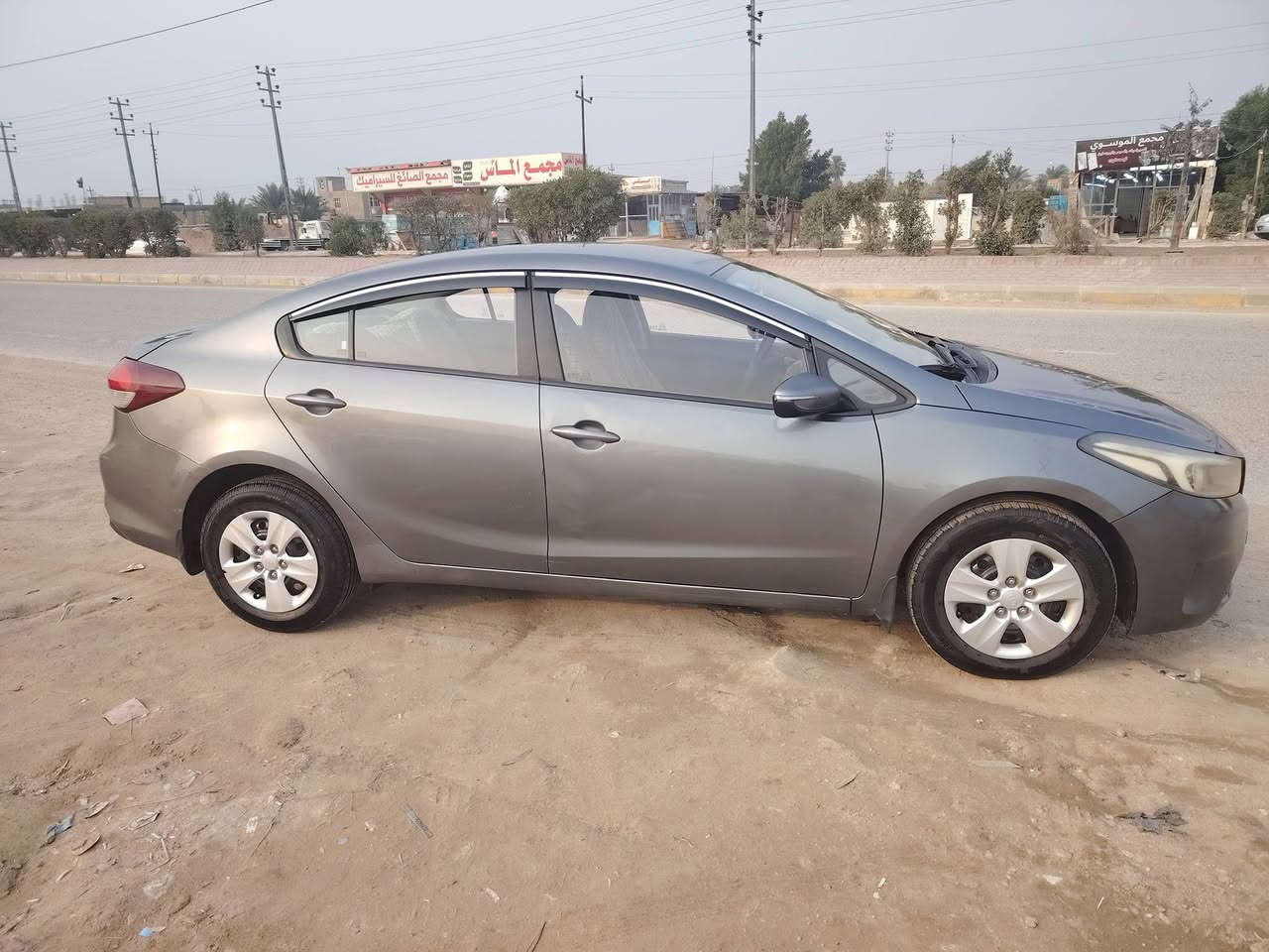 سيراتو 2017 رقم مثنى حره بأسمي
بيها رشة صبغ بالباب الخلفي والدوسه تخم تاير سنويه مجدده 31 كير محرك شرط منظومة تبريد جديده السعر 130 وبيها مجال

***********
