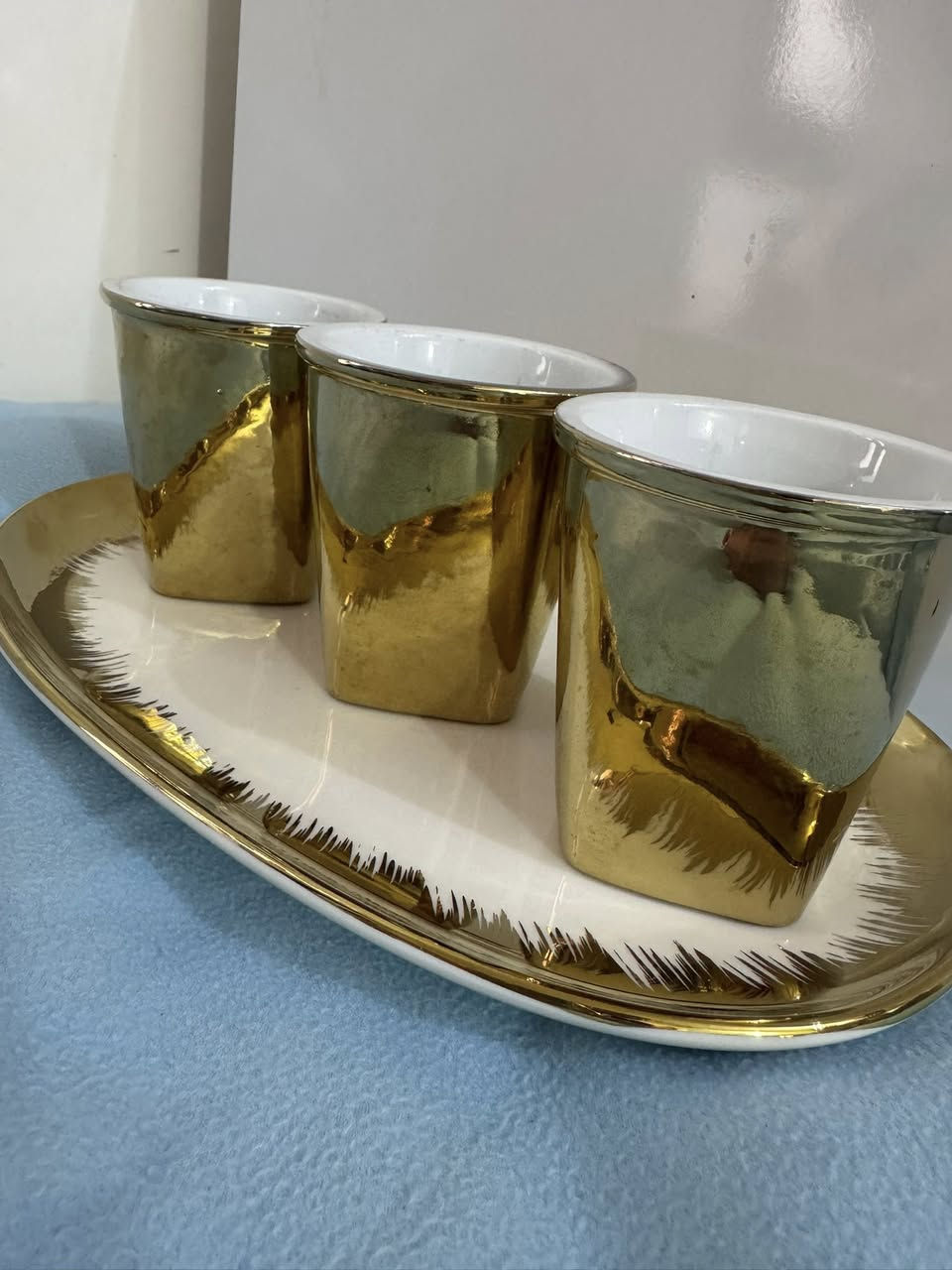 سنادين فرفوري ذهبي 
٣ قطع ب٣ الاف دينار 
القطعه بالف 
جماااال ميتفوتون صراحه


**إذا كنت صاحب هذا الإعلان وتريد حذفه لأي سبب، رجاءا أرسل رسالة إلى الدعم الفني**