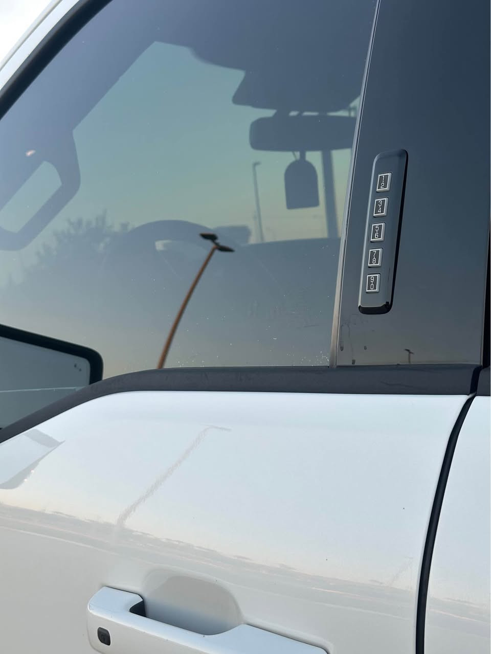 وحش للبيع
ماكو نفس هذا كل عيراق 
F150 platinum 
بيلادى من امريكا اكثر ١٥ الف دولار نسرف علي هذا سيارة
مكان اربيل 
فول فول فول مواسفات 
سعر ٤٢٤$$💣💣
صوره حاديثة موجود مامرقم 
١٧ الف مايل ماشية
***********
واتس اب 
للتفاصيل أربيل, العراق
