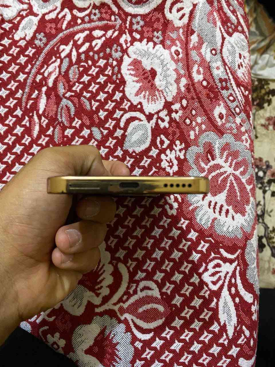 ايفون 11 عادي كامرتين ذاكره 128 بطاريه 75 بلادي وشرط شخط ما مشخوط ابيض السعر 300 وبي مجال عل الفحص
هونر اكس 9 دي ذاكره 256 عشوائيه 12 كارتونه وياي بدون شاحنه بي بعض الشخوط بل الاطار وضد المي وغني عن التعريف السعر 400 وبي مجال    للتواصل مراسله الحساب او الاتصال على الرقم واتساب او اتصال ***********
ايفون 11 عادي كامرتين ذاكره 128 بطاريه 75 بلادي وشرط شخط ما مشخوط ابيض السعر 300 وبي مجال عل الفحص
