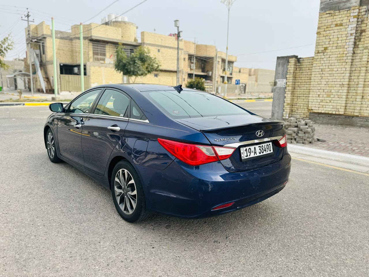 سلام عليكم سوناته موديل 2013
سعر105
وارد امريكي حادثه  بنيد ومبدل فقط   والباقي كفاله 
كشنات تتفه وتبريد
شفتات ستيرن
فول تحكم ستيرن
محرك2400 
سياره جديده كلش 
كير ومكينه مكفولات
صدر جديد 
‏تخم تاير جديد
كهربيات جاهزه 
سياره جاهزا  من كلشي 
وبل عافيه  على لياخذه 
مكاني كربلاء 
رقم الهاتف *********** كربلاء, العراق
