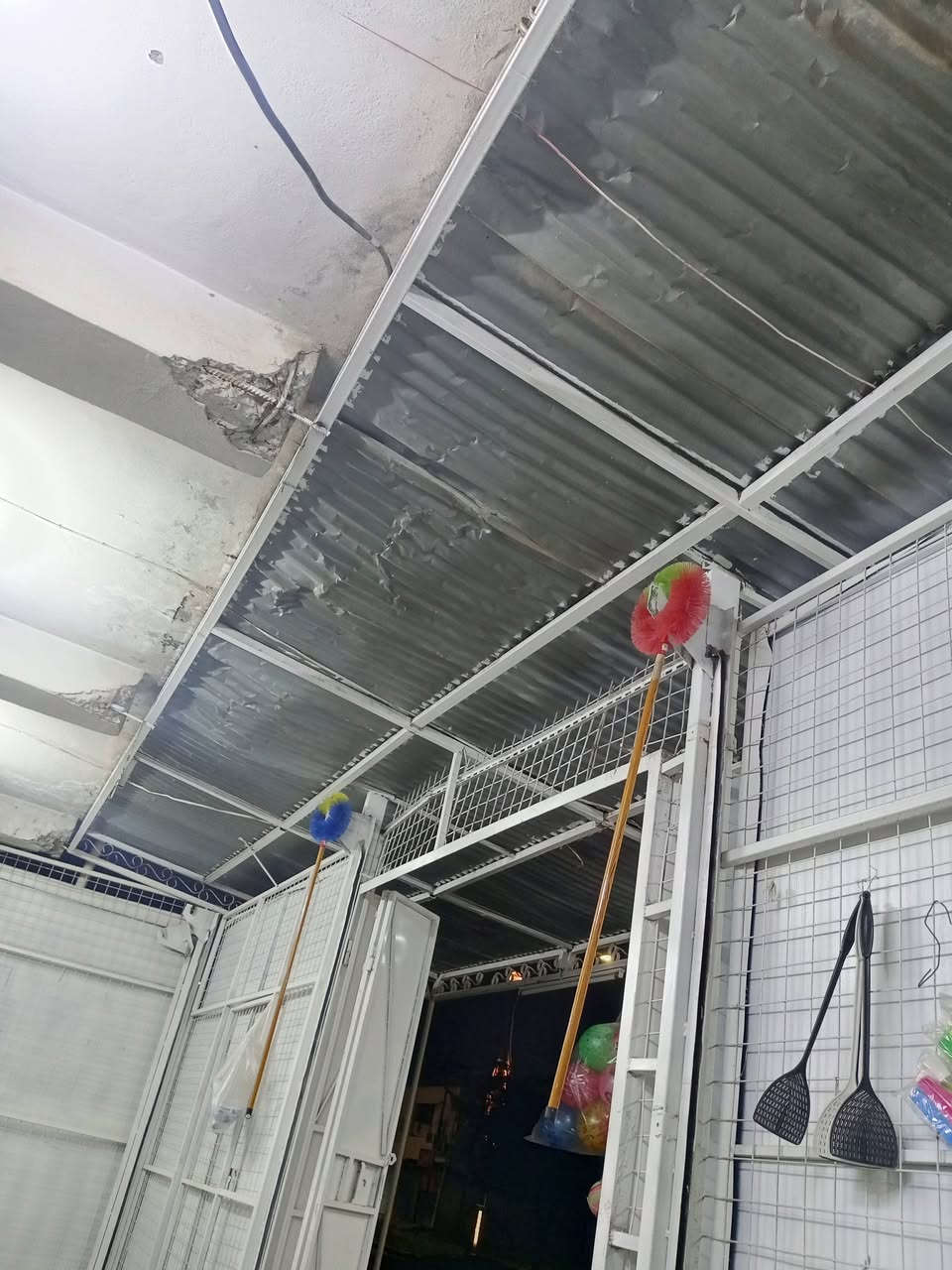 سقيفه البيع مكاني مكان كركوك حي الواسطي يم تكيت عواد ***********
