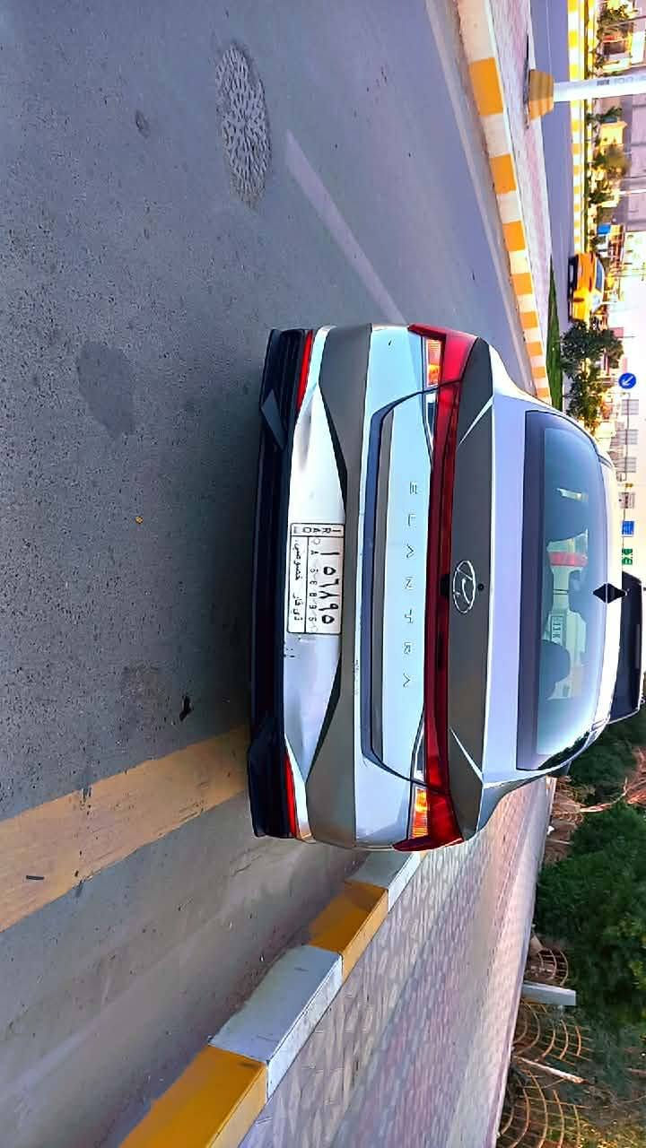 ارخص النترا بالعراق بسعر الاكسنت شرط 🚗✨

•النترا الموديل: 2022 

• بصمه / اوتو هولد / مرايات شفط/ تشغيل عن بعد/ جنطه ذكيه تفتح عند الاقتراب/ رادارات 360 /ثلاث انظمة قياده

• ماشية [ 70 ] والك تراي للبصرة لو الكربلاء بكيفك

• محرك 2000 دوش / محرك گير تبريد كفالة

• الحادث: [ جاملق امامي تبديل فقط / بيها بارد بكم مكان ] صور الحادث بالمنشور السيارة جاهزة وماتخسر عليها ربع دينار

السعر: [122] وبيه مجال قليل ان شاء الله

للاستفسار: راسلوني خاص أو اتصلوا على الرقم***********
