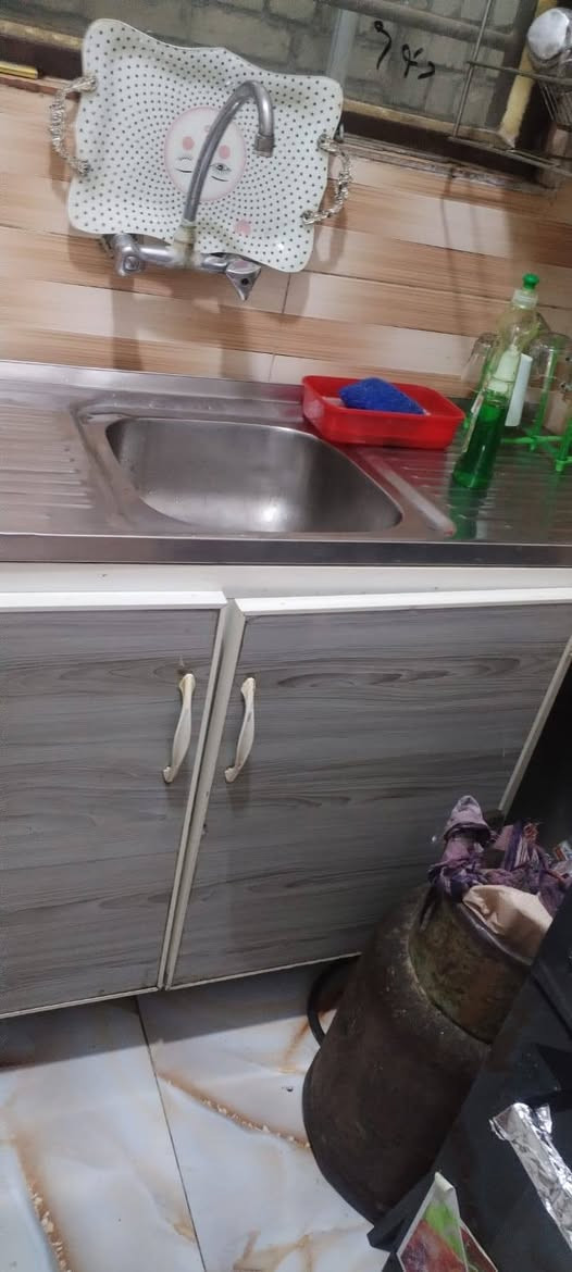 كاونتر للبيع 3قطع عنوان بغداد الدوره سعره 75 بي مجال  يرادله ترتبيب شويه ***********
