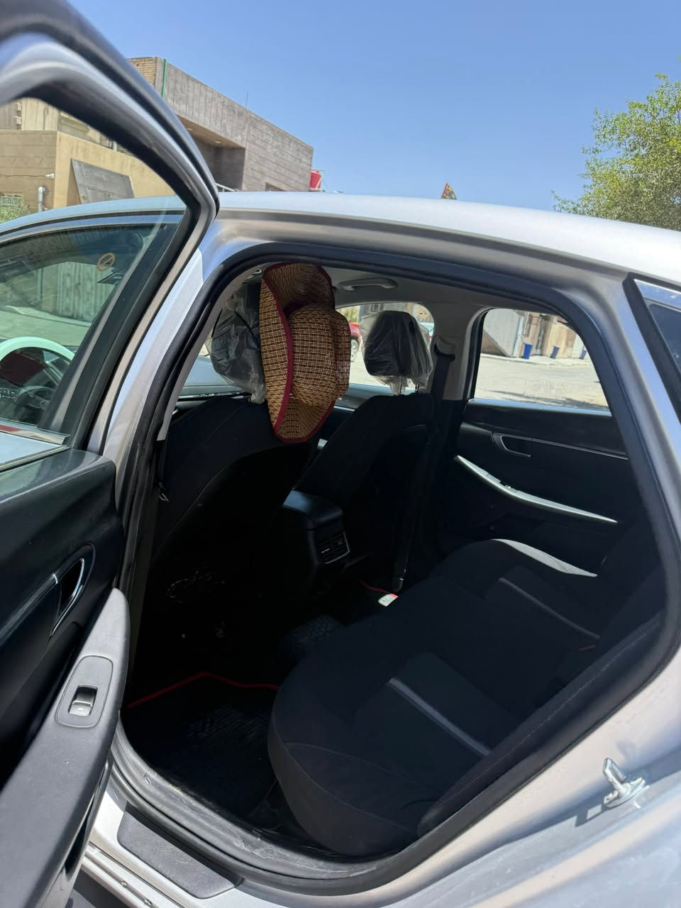 السلام عليكم  فقط بيع
سوناتا 22 معلايه 23خليجي هايبرد تكسي دبي

مصبوغه عام 

 

بدون حادث مكفوله 

رقم بصره انكليزي  

تبريد كير محرك بطاريه كفاله 

بصمه 

 

محرك2000 

حساسات خلفيه 

مري شفط 

بصمه ابواب مع ترحيب

اشاير لل مري 

تبريد خلفي 

سايد بريك كهربائي

 

٣ انظمه قياده 

هواي بيهه موصفات 

ماشيه السياره 400الف حقيقي بدون تنزيل 

السعر 120بيهه مجال للطيبين 

الهاتف ***********
