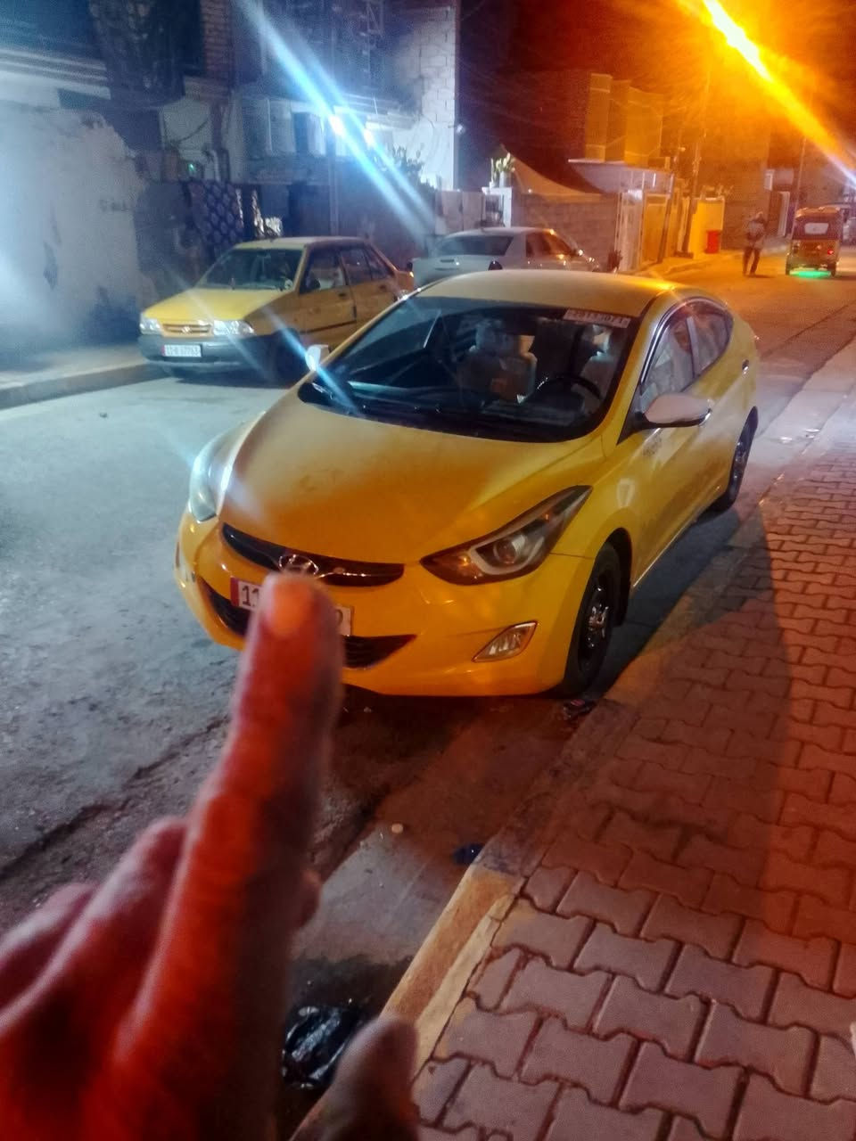 سياره انترا 2013 محرك 1800 سياره جاهزه رقم انكليزي السعر 100 وبيها مجال قليل العنوان بغداد الرقم ***********
