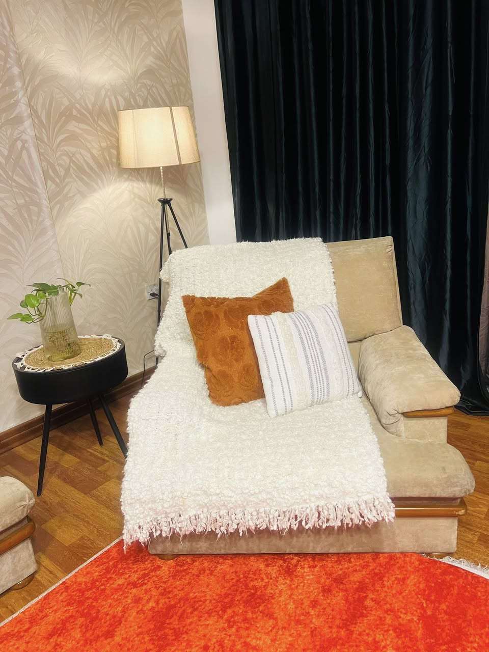 السلام عليكم أغراض للبيع تخم 7 مقاعد لون بيجي ويا طابوريه ونص تخم ٥ مقاعد. وميز بلازما ايكيا أسعارهم مناسبه


**إذا كنت صاحب هذا الإعلان وتريد حذفه لأي سبب، رجاءا أرسل رسالة إلى الدعم الفني**