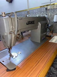 للبيع ماكنة خياطه ماكنة خياطه نوع  جاكي نظيفه جدا استعمال قليل السعر 1...