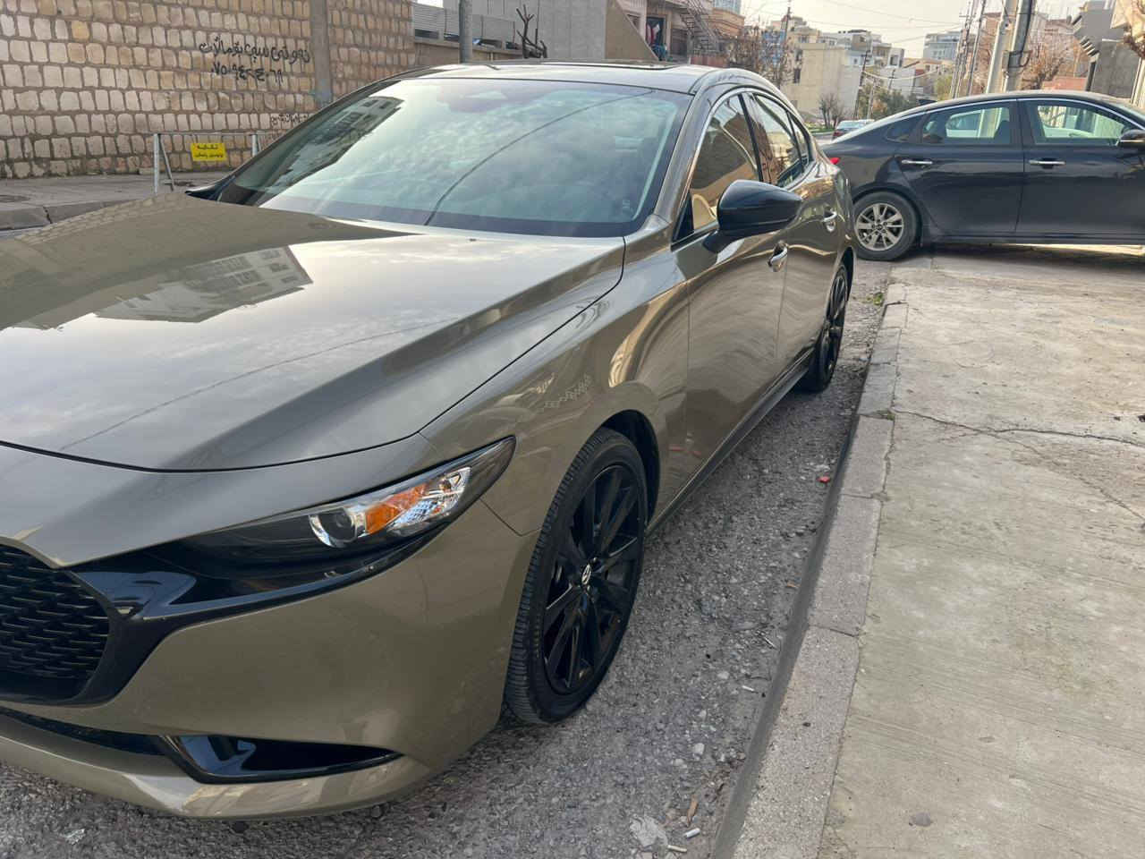 مازدا 3 مۆدێل 2024 AWD ڕەنگ ناوازە
تەنها 13 هەزار حهقيقى روّيشتوه
يشت و بيّشى كهيسه
تؤتو ستوب پشت وبيّشى رادار حه ساس
رادارى خه تي جاده
كوشن هيتهر وخهزن ناو شاموا 
ته نها دو دە رگە ی بۆیا خە   
مەکینەی 25 torbo  دە بل ئەکسل

سعر : داوای بکە لە کۆمێنت ڕاستەوخۆ بۆت دێت 🤖 

گێڕ و مەکینە بەشەرت 
سەیارەکە زۆر جوانە و خاوێنە 
دینار مەسرەفی تێدا نیە
هەموو شتێکی تازەیە 

بۆ زانیاری زیاتر پەیوەندی بە خاوەنی 

***********
