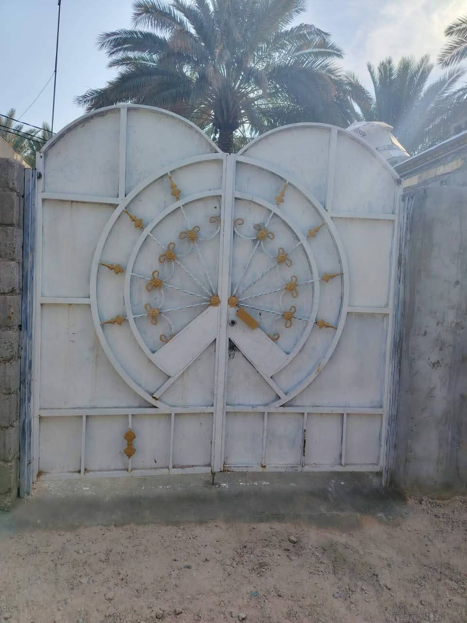 السلام عليكم
باب للبيع السعر 200 وبيها مجال للشراي
المكان كربلاء البوبيات
***********
